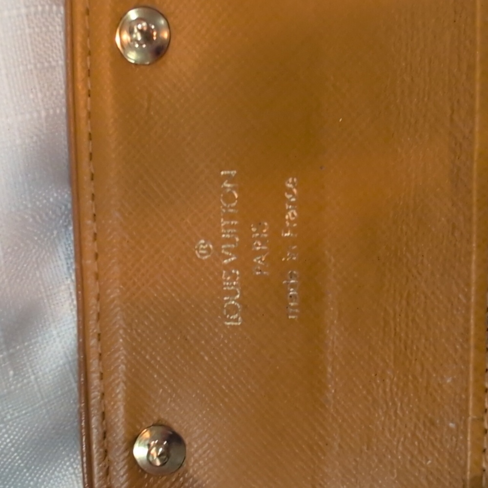 Louis Vuitton Beige Monogram Key & Card Holder - Picture 3 of 4